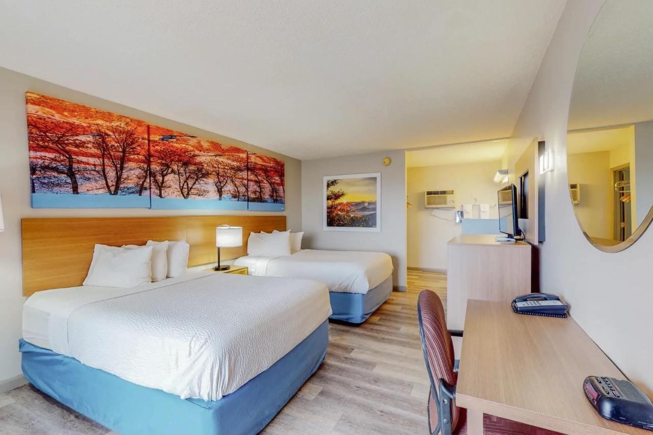 Days Inn By Wyndham Сокорро Экстерьер фото