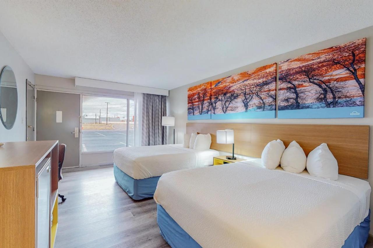 Days Inn By Wyndham Сокорро Экстерьер фото
