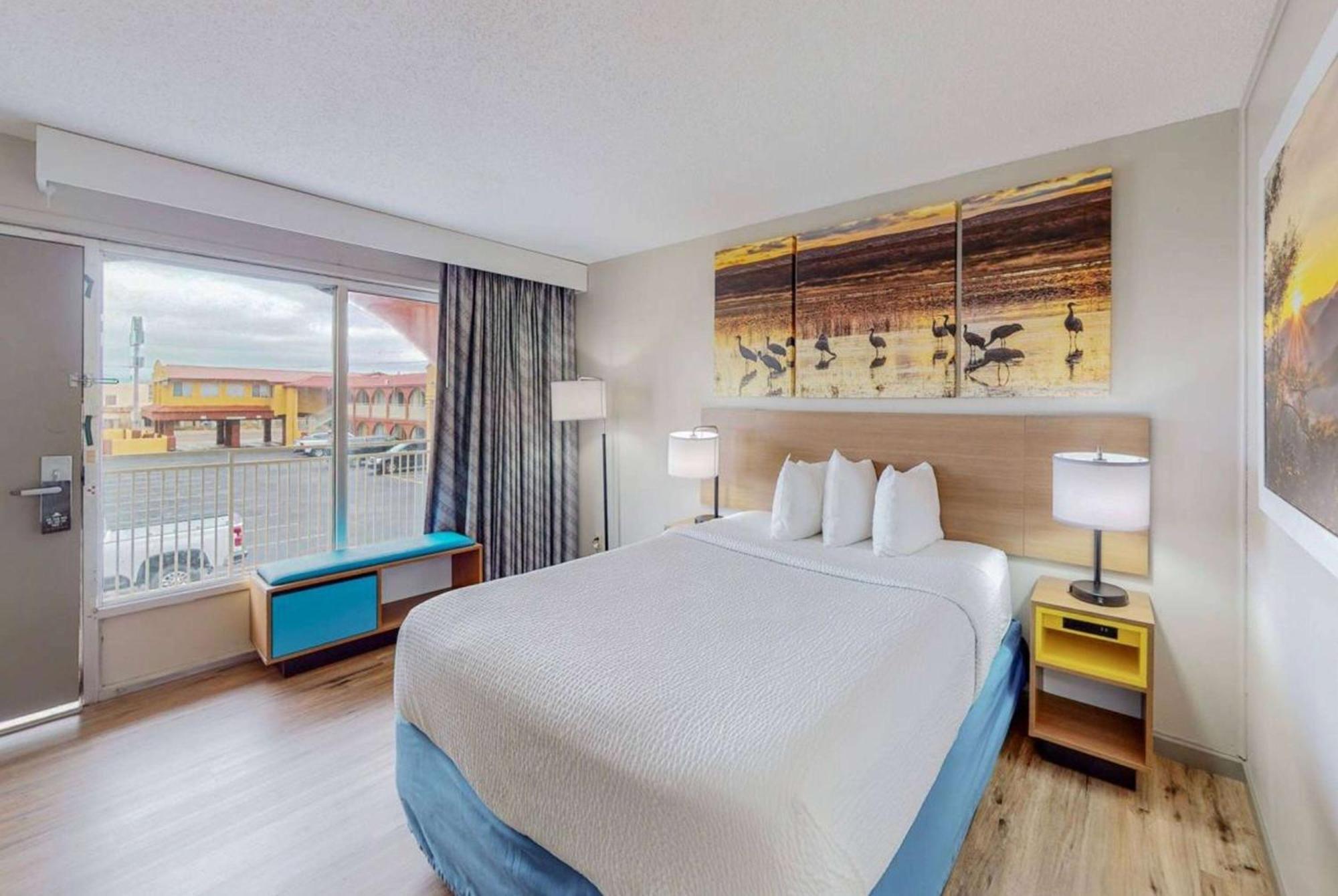 Days Inn By Wyndham Сокорро Экстерьер фото