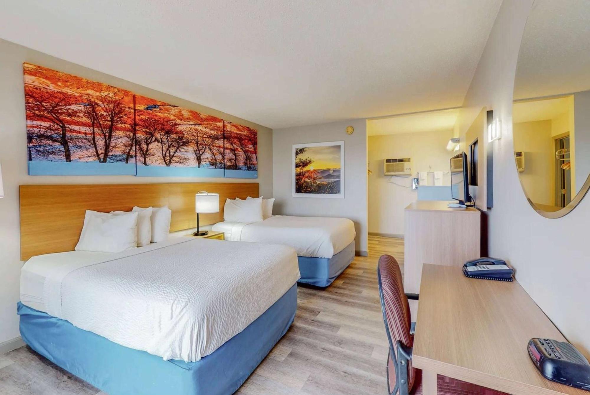 Days Inn By Wyndham Сокорро Экстерьер фото
