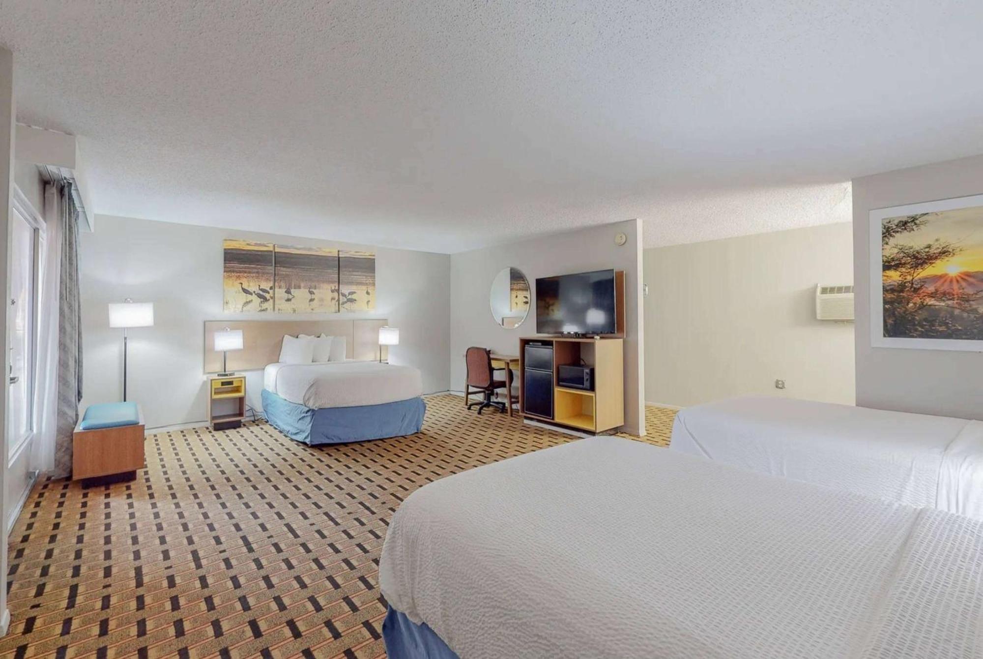 Days Inn By Wyndham Сокорро Экстерьер фото